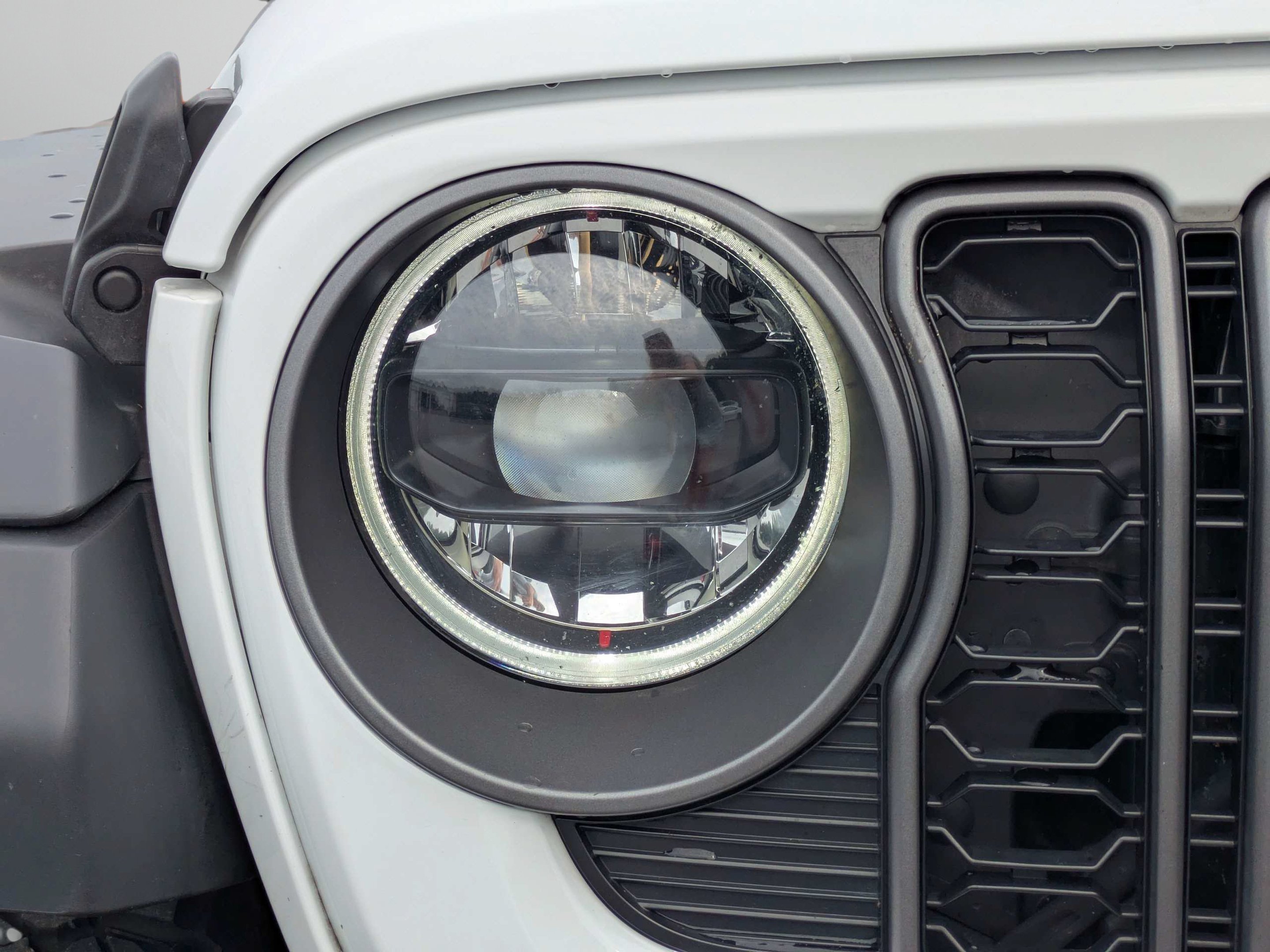 Used 2026 Bright White Clearcoat Jeep Rubicon image 27