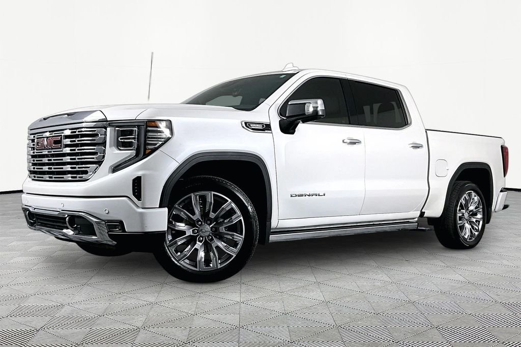 Used 2024 White GMC Denali image 1
