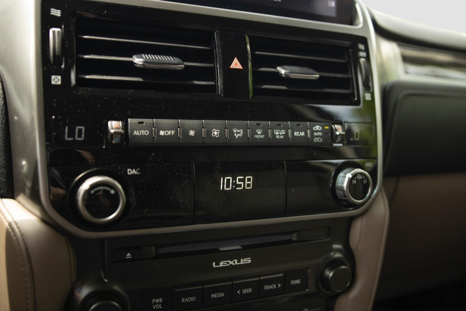 Used 2022 Blue Lexus GX 460 Premium image 9