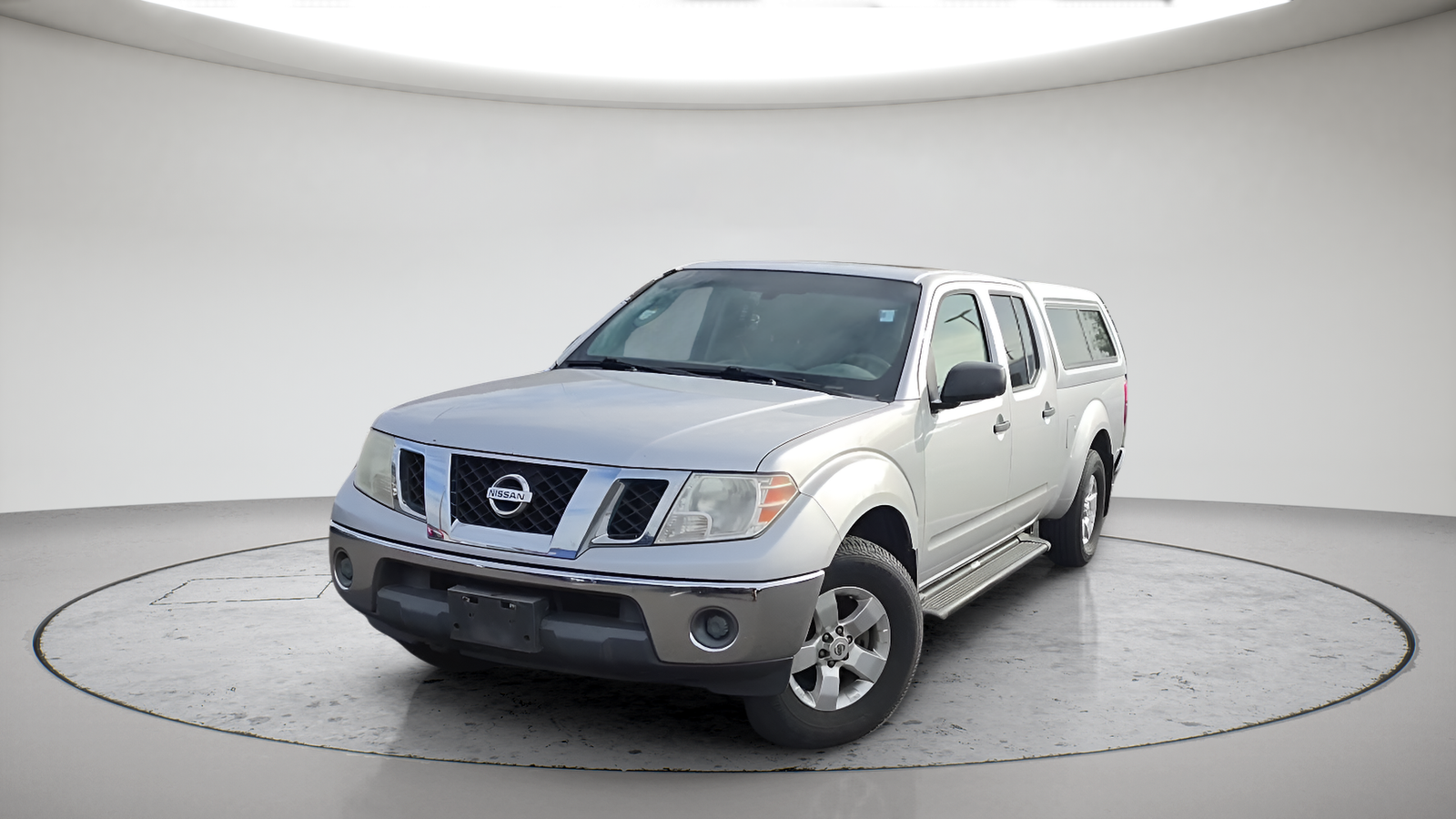 Used 2010 Radiant Silver Nissan SE image 1
