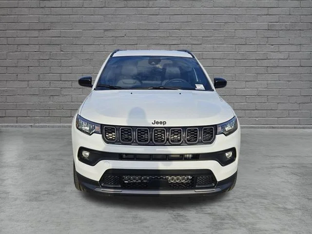 New 2026 Bright White Clearcoat Jeep Latitude image 8