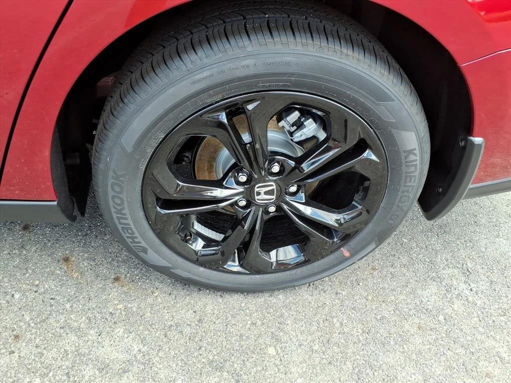 2025 Honda Accord SE - Photo 25