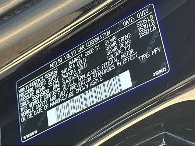 Used 2020 Black Volvo Momentum image 35