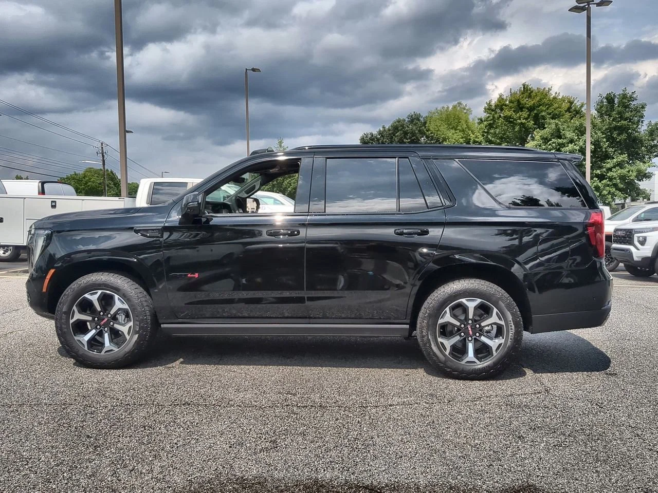 New 2026 Onyx Black GMC AT4 image 5