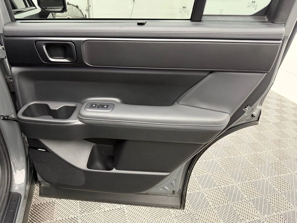Used 2025 Gray Hyundai Calligraphy image 46