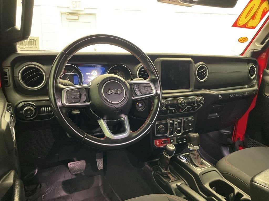 Used 2020 Red Jeep Unlimited Rubicon image 11