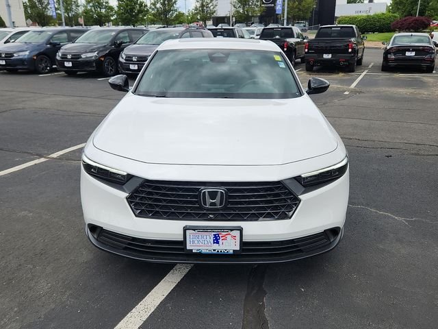 Used 2025 Solar Silver Metallic Honda Sport image 2