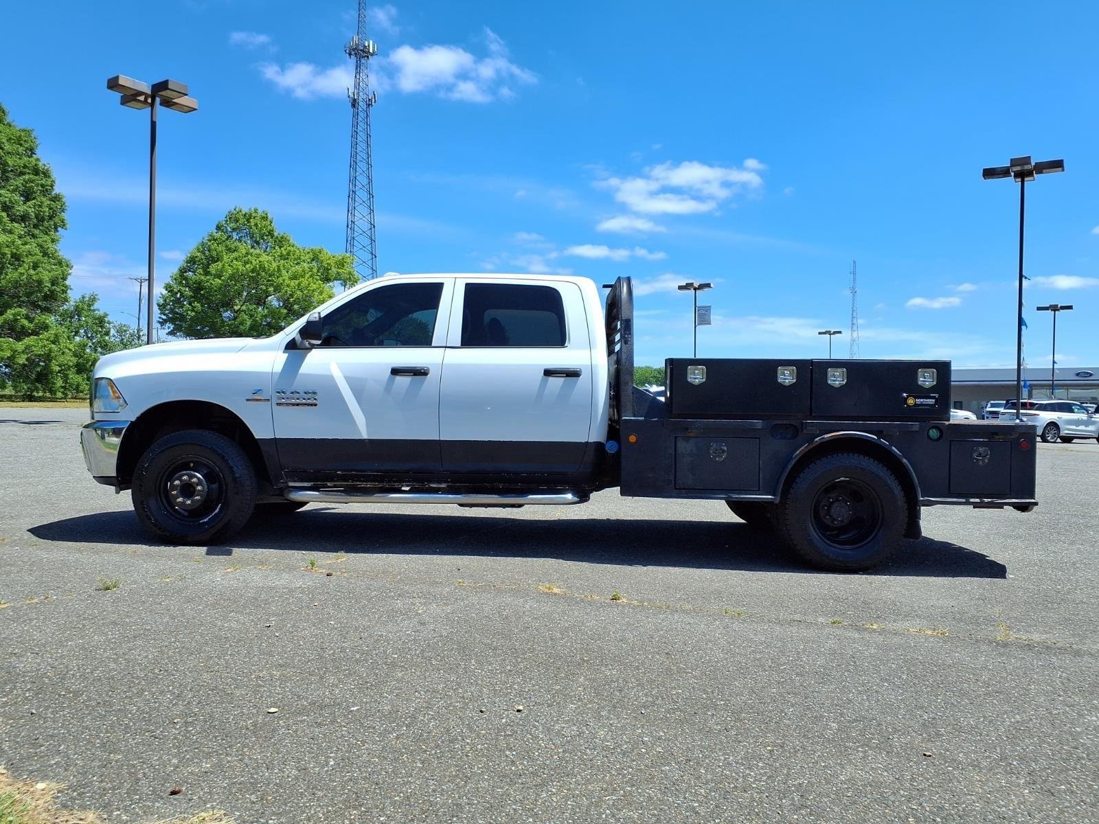 Used 2016 Bright White Clearcoat Ram Tradesman image 30