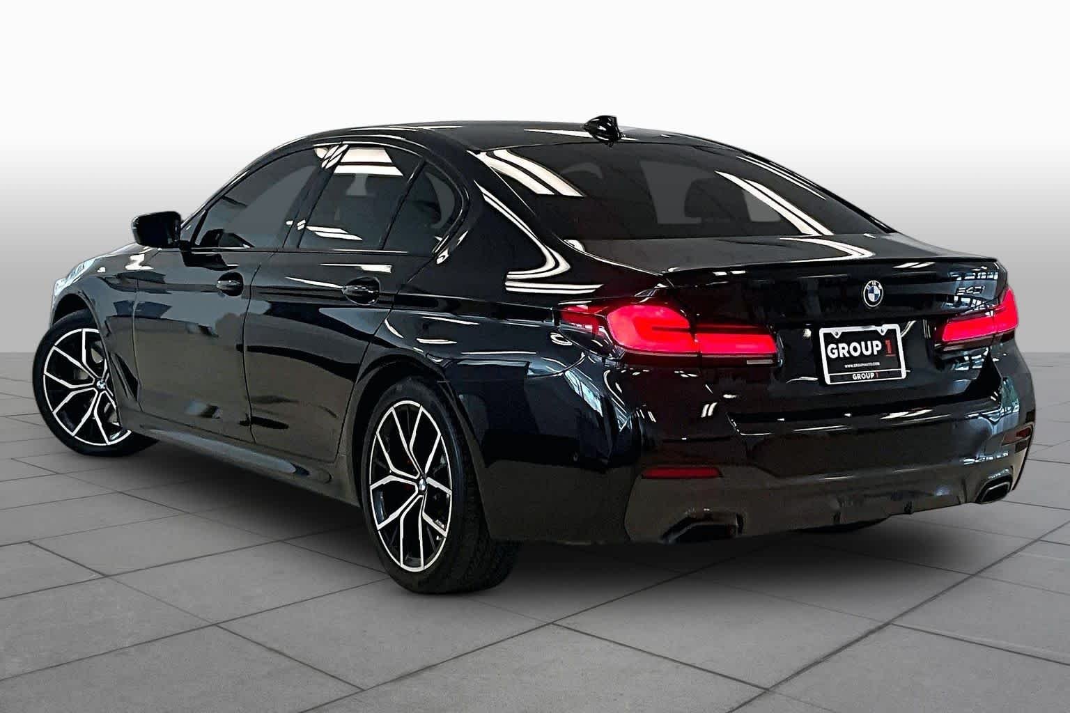 Used 2023 Black Sapphire Metallic BMW 540i image 10