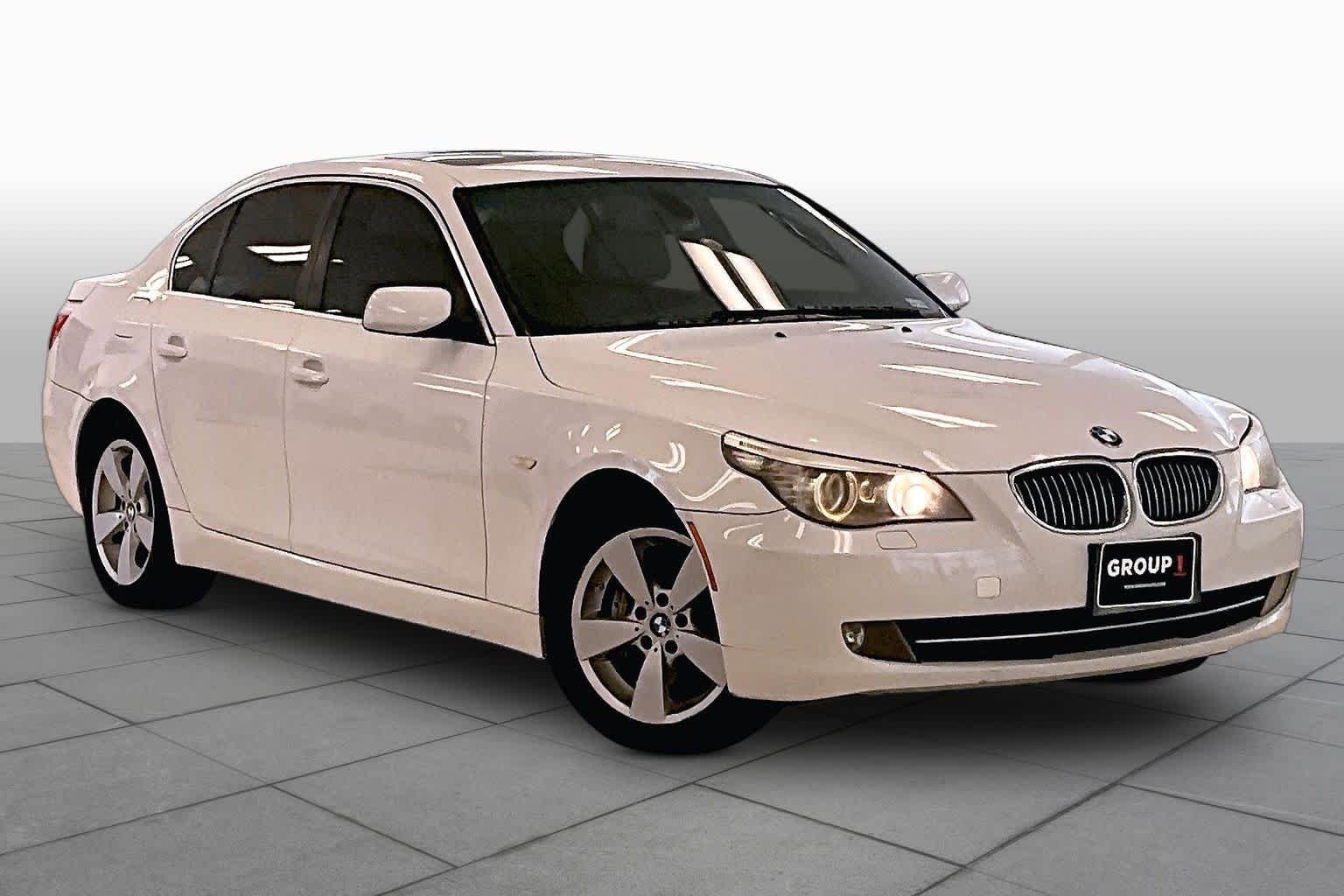 Used 2008 Alpine White BMW 528xi image 2