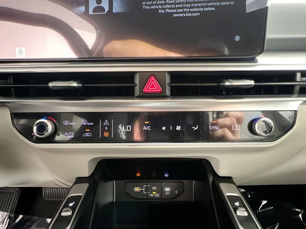 New 2026 Wolf Gray Kia S image 26