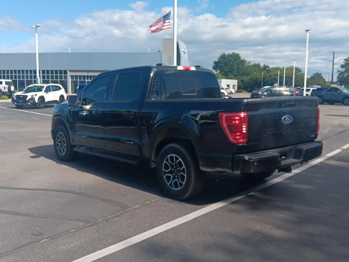 Used 2023 Agate Black Ford XLT image 7