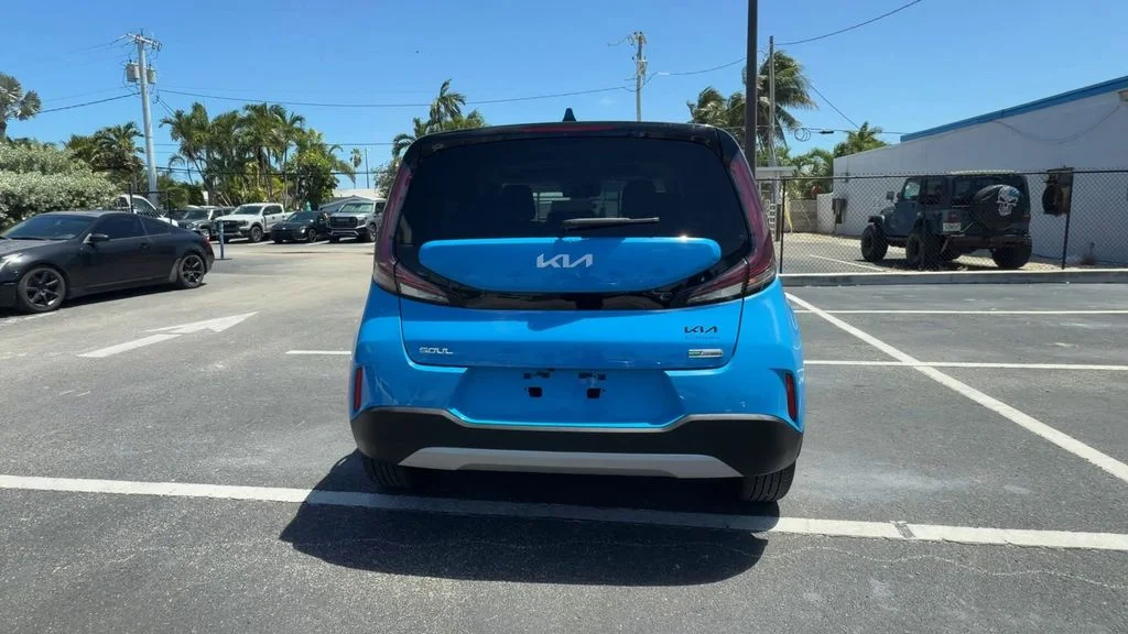 Used 2024 Blue Kia EX image 7