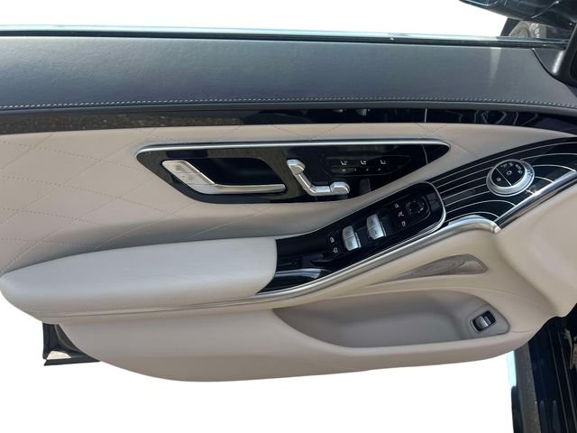 Certified Used 2022 Black Mercedes-Benz S 580 image 18