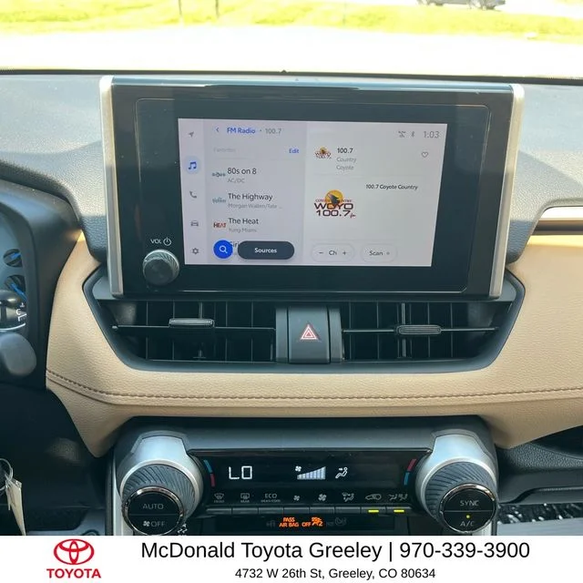 2023 Toyota RAV4 LE - Photo 6