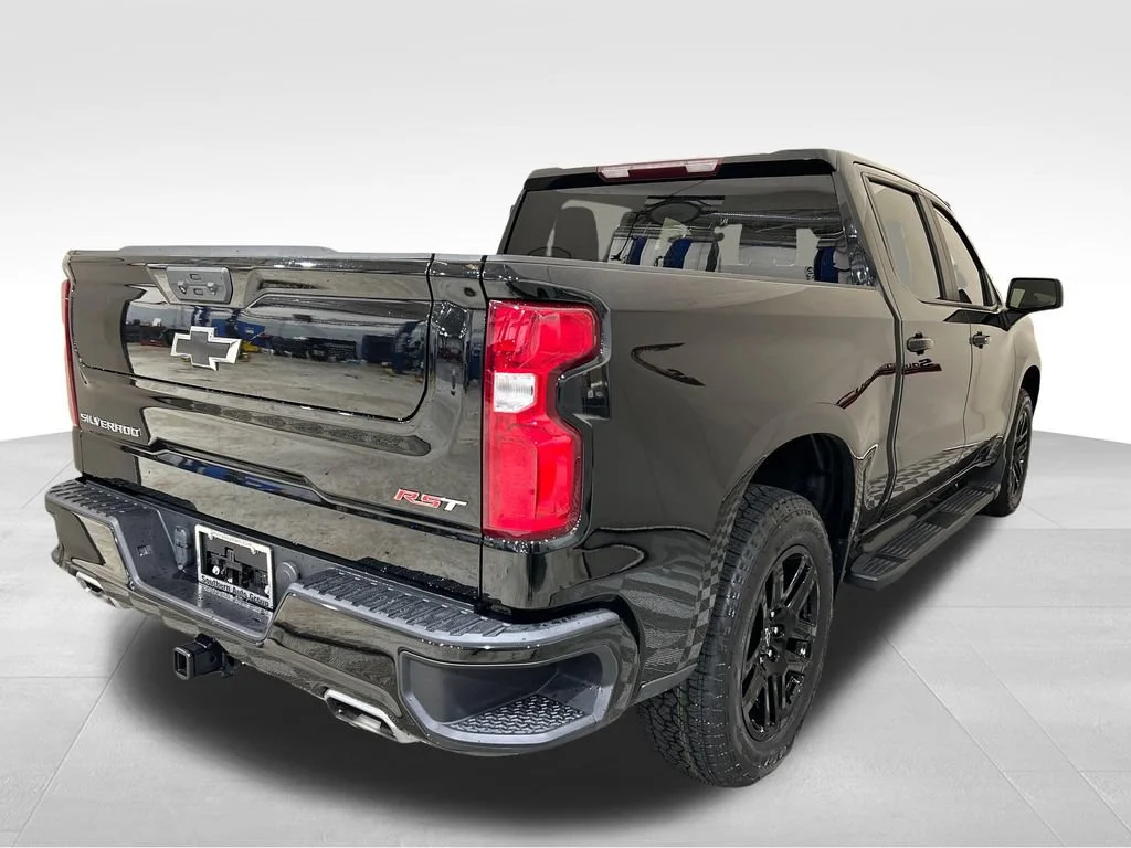 Used 2023 Black Chevrolet RST image 7