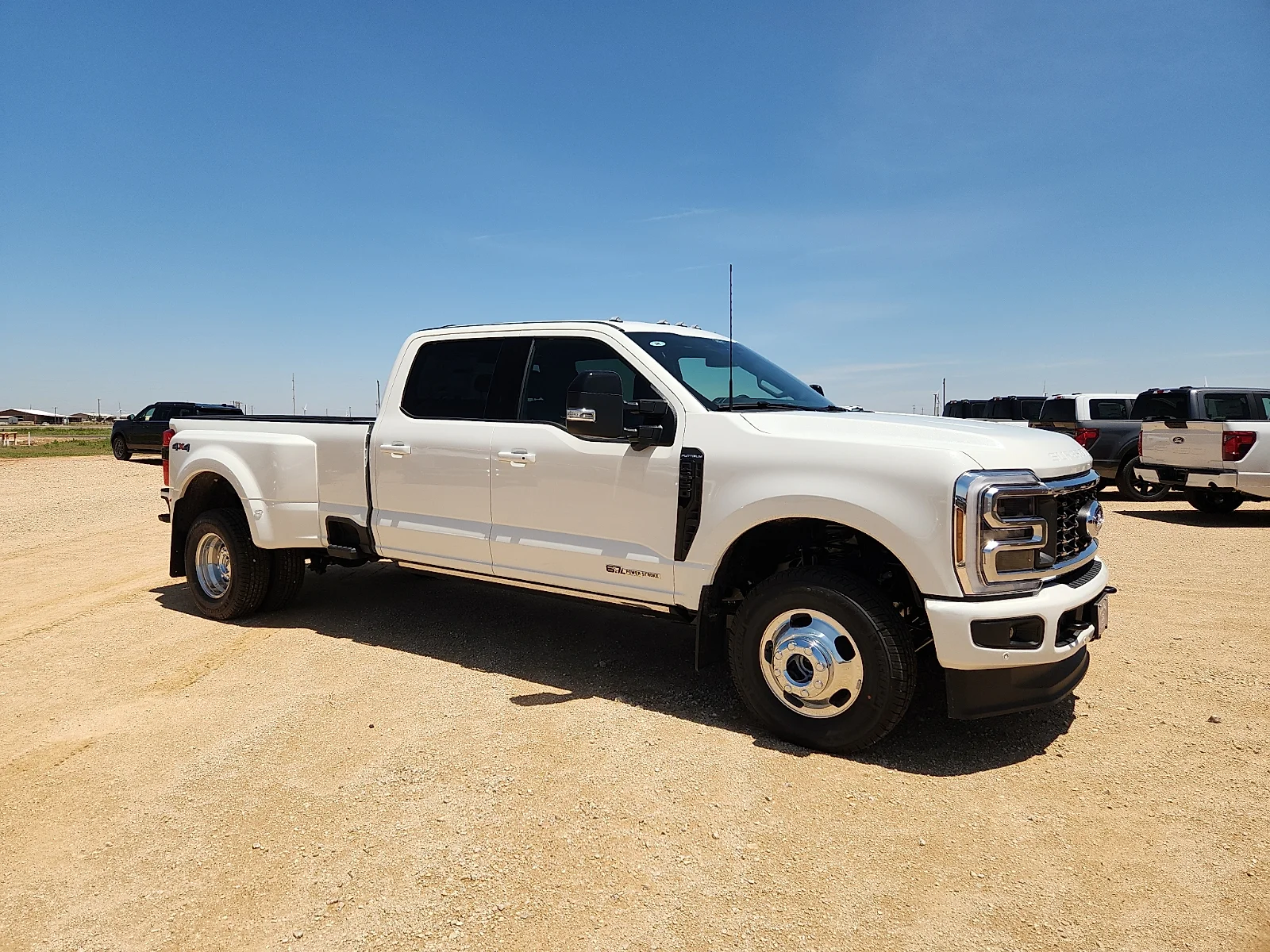 New 2026 Star White Metallic Tri-Coat Ford F-350® Platinum® image 8