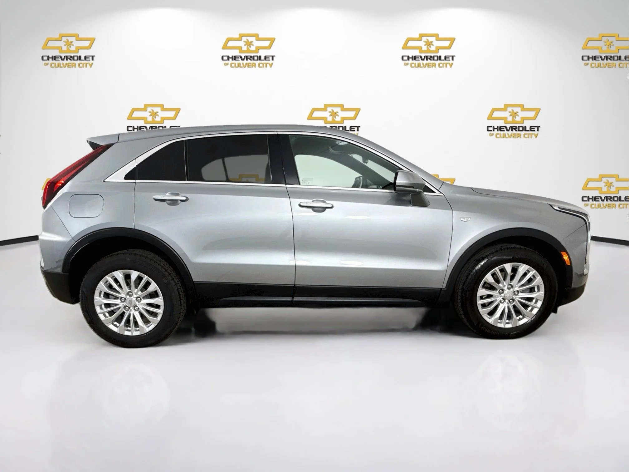 Used 2024 Argent Silver Metallic Cadillac Luxury image 9