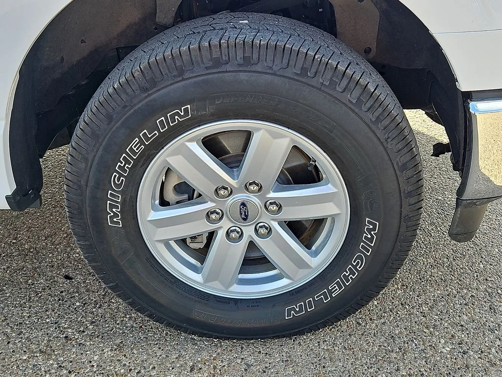 Used 2023 White Ford XLT image 13