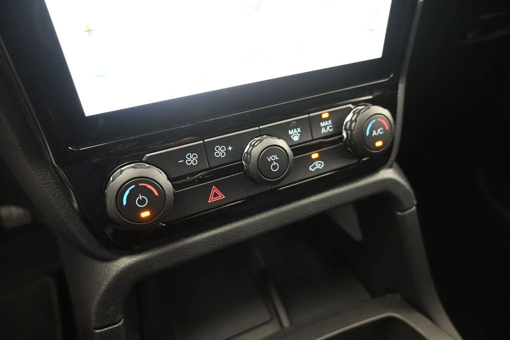 New 2026 Avalanche Ford XLT image 15