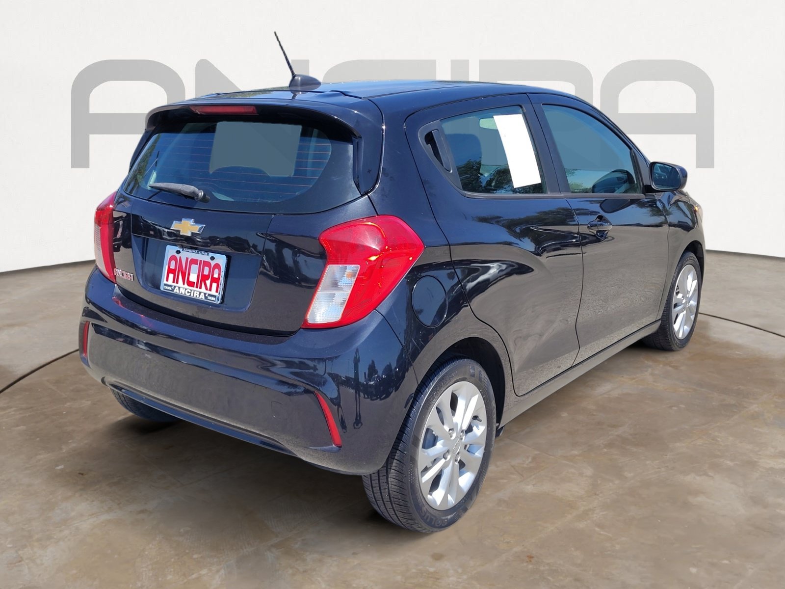 Used 2020 Mosaic Black Chevrolet LT image 11