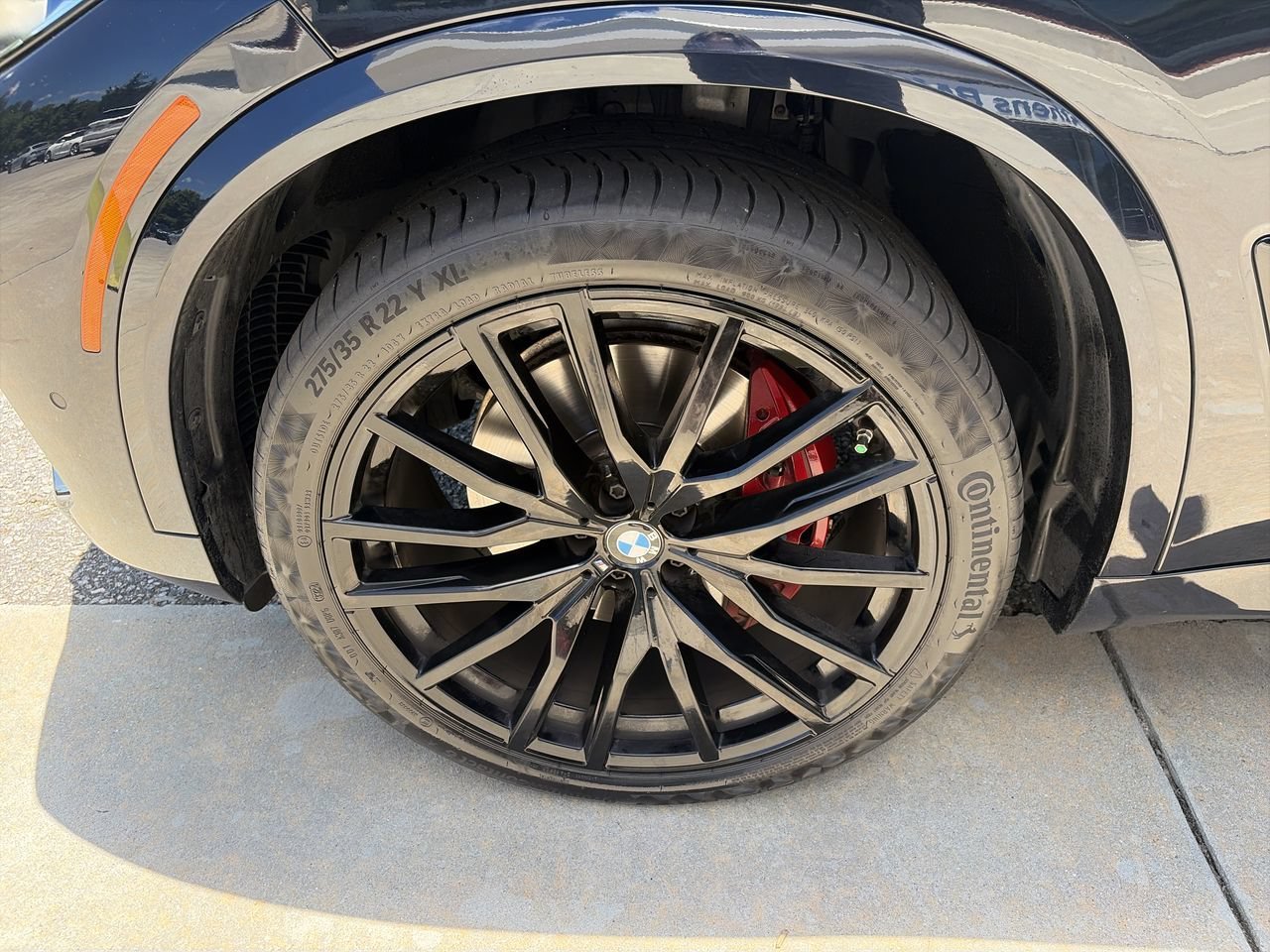 Used 2023 Carbon Black Metallic BMW xDrive40i image 13