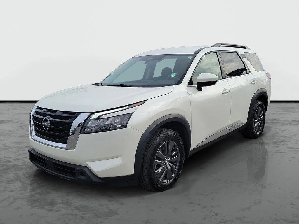 Used 2024 Pearl White Tri-Coat Nissan SV image 5