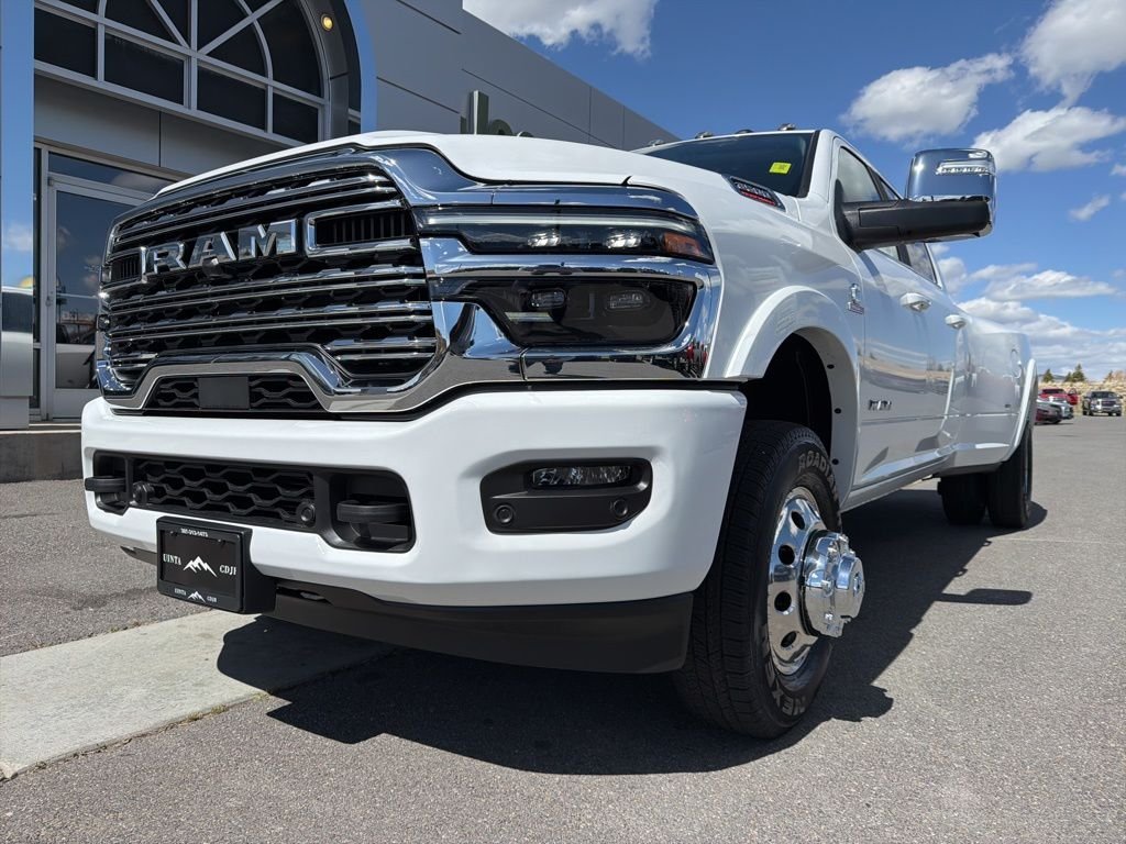 New 2026 Bright White Clear-Coat Exterior Paint RAM Limited Longhorn image 59