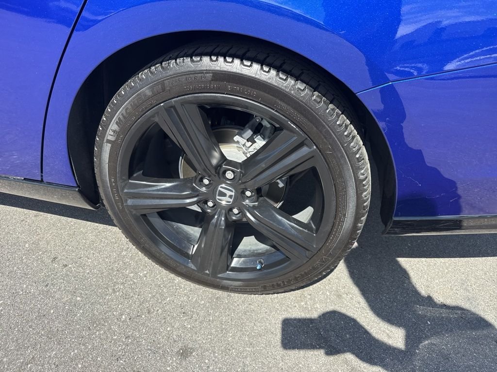 Used 2024 Blue Honda Sport-L image 6