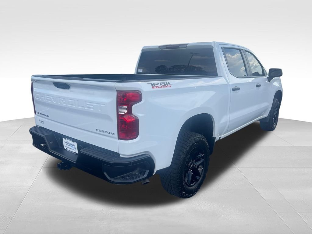 Used 2026 White Chevrolet Custom Trail Boss image 3