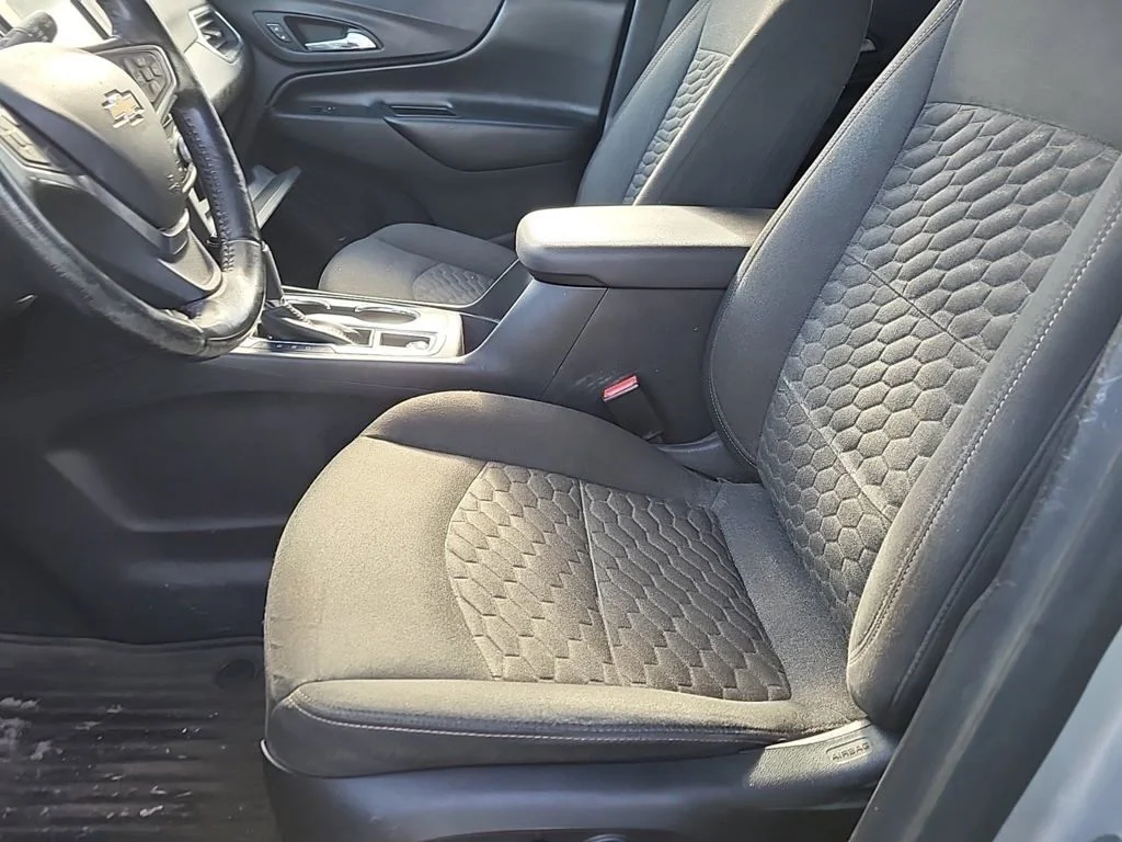 Used 2018 Silver Chevrolet LT image 6