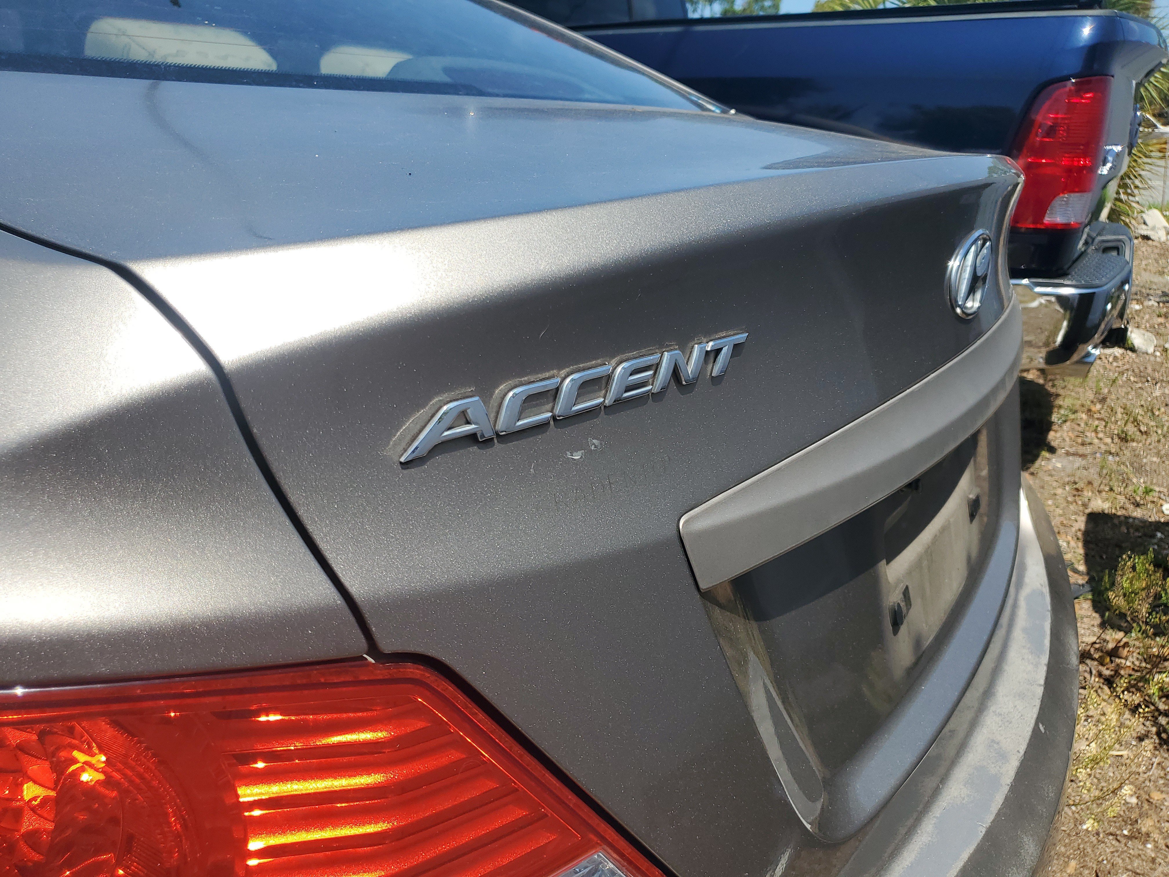 Used 2012 Mocha Bronze Hyundai GLS image 7