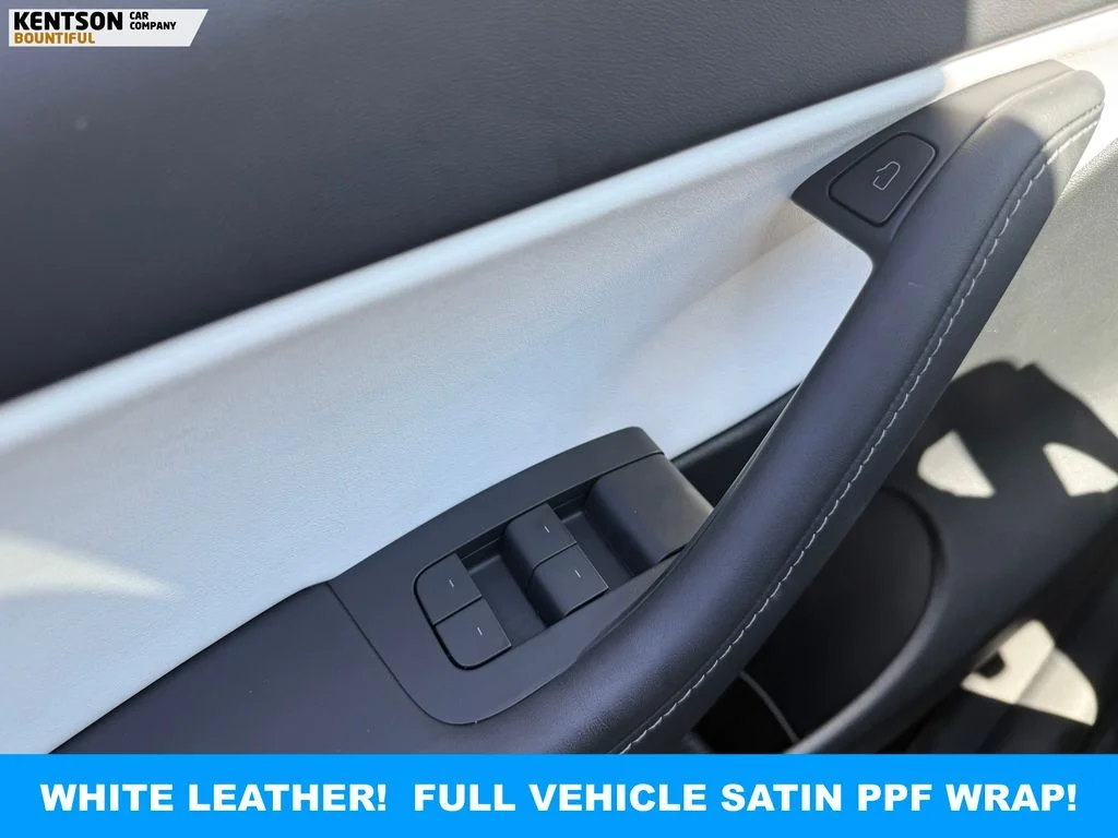 Used 2022 Blue Tesla Performance image 17