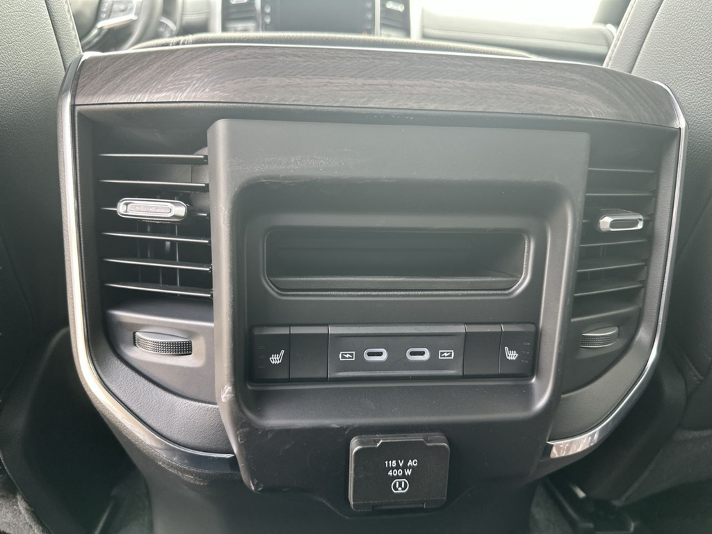 New 2026 Diamond Black Crystal Pearl-Coat Exterior Paint RAM Laramie image 42