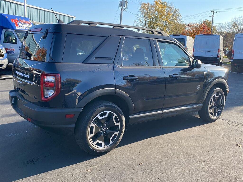 Used 2022 Alto Blue Metallic Tinted Clearcoat Ford Outer Banks image 10