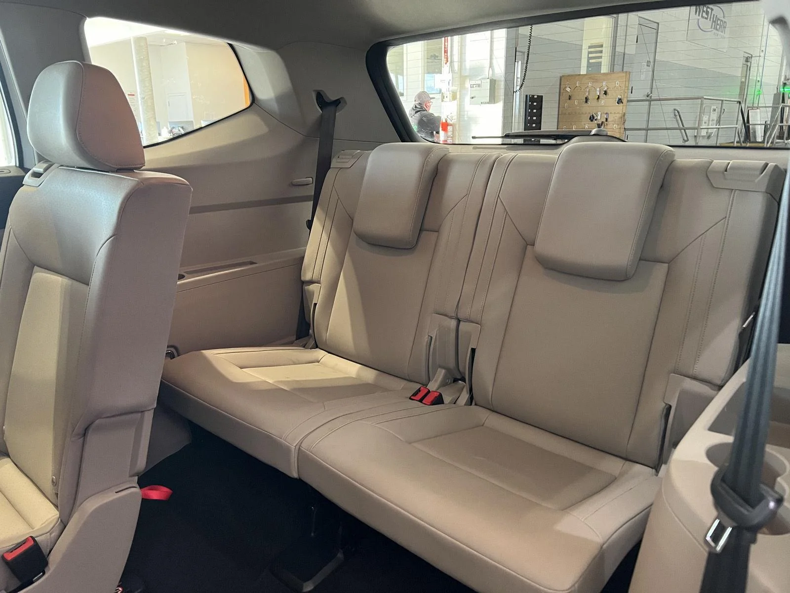Used 2019 Pure White Volkswagen 3.6L V6 SEL image 20
