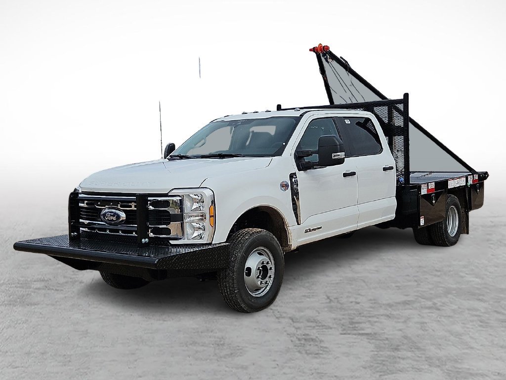 New 2026 Oxford White Ford F-350® XL image 5