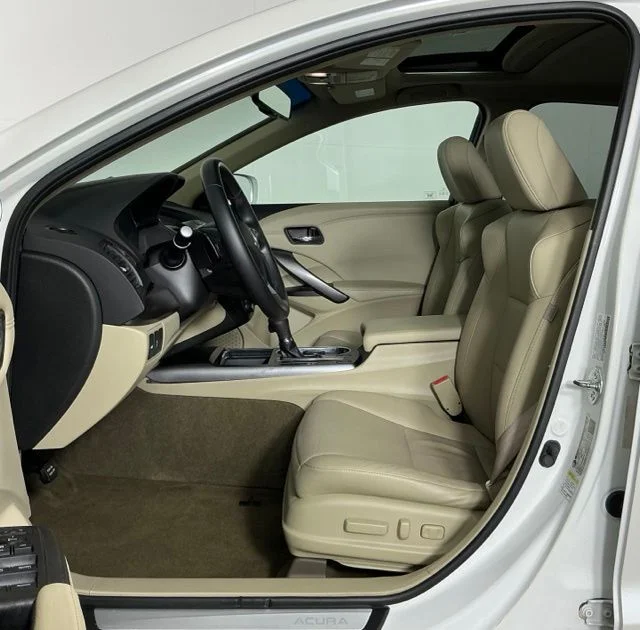 Used 2013 White Diamond Pearl Acura Technology Package image 14