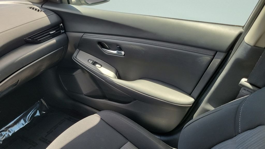 2023 Nissan Sentra SV - Photo 12
