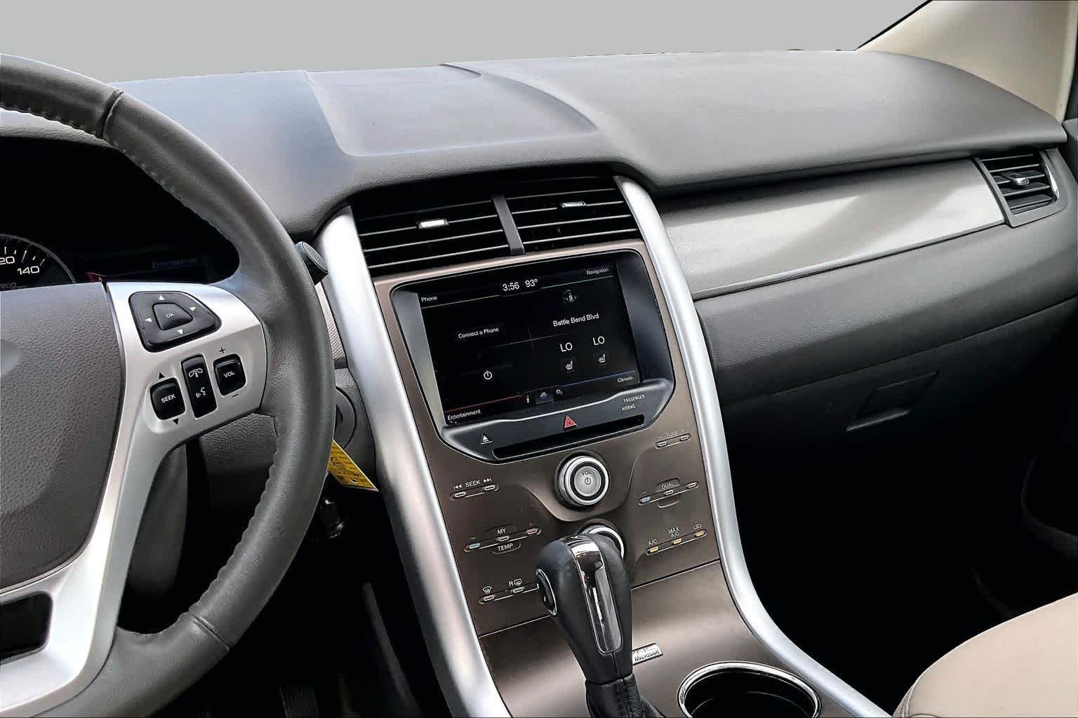 Used 2013 White Platinum Metallic Tri-Coat Ford SEL image 9