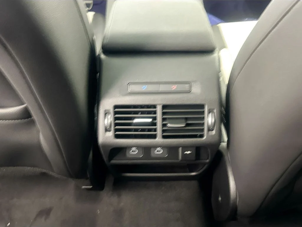 New 2026 Santorini Black Land Rover Landmark image 25