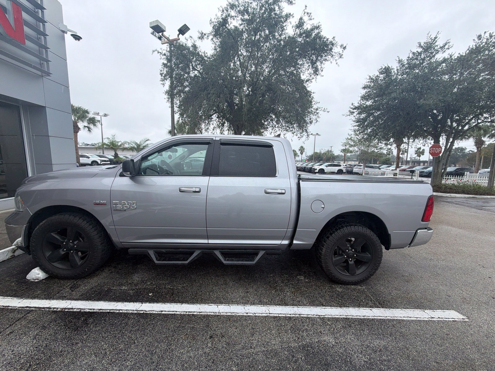 Used 2019 Billet Silver Metallic Ram SLT image 5