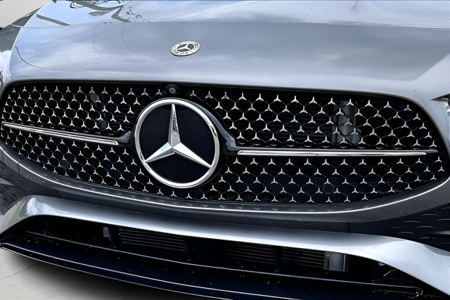 Used 2025 Gray Mercedes-Benz CLA 250 image 34