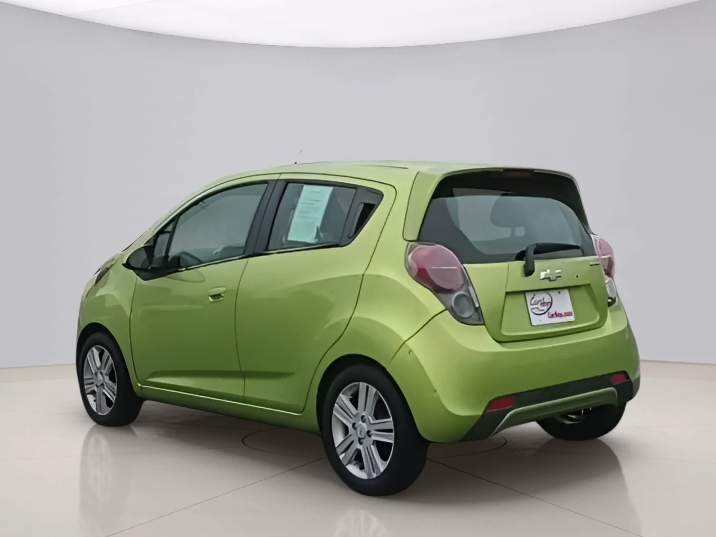 Used 2013 Green Chevrolet LS image 3