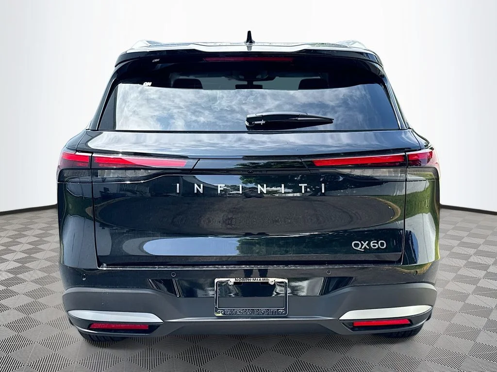 New 2027 MINERAL BLACK INFINITI Luxe FWD image 6
