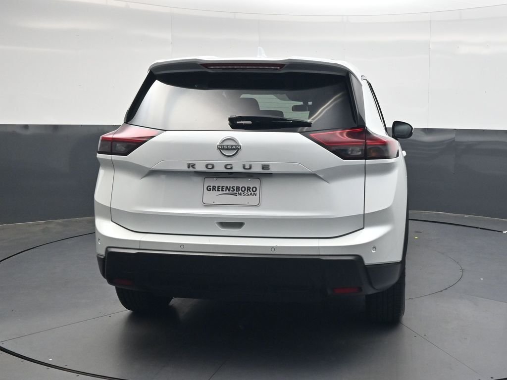 Used 2025 White Nissan SV image 5