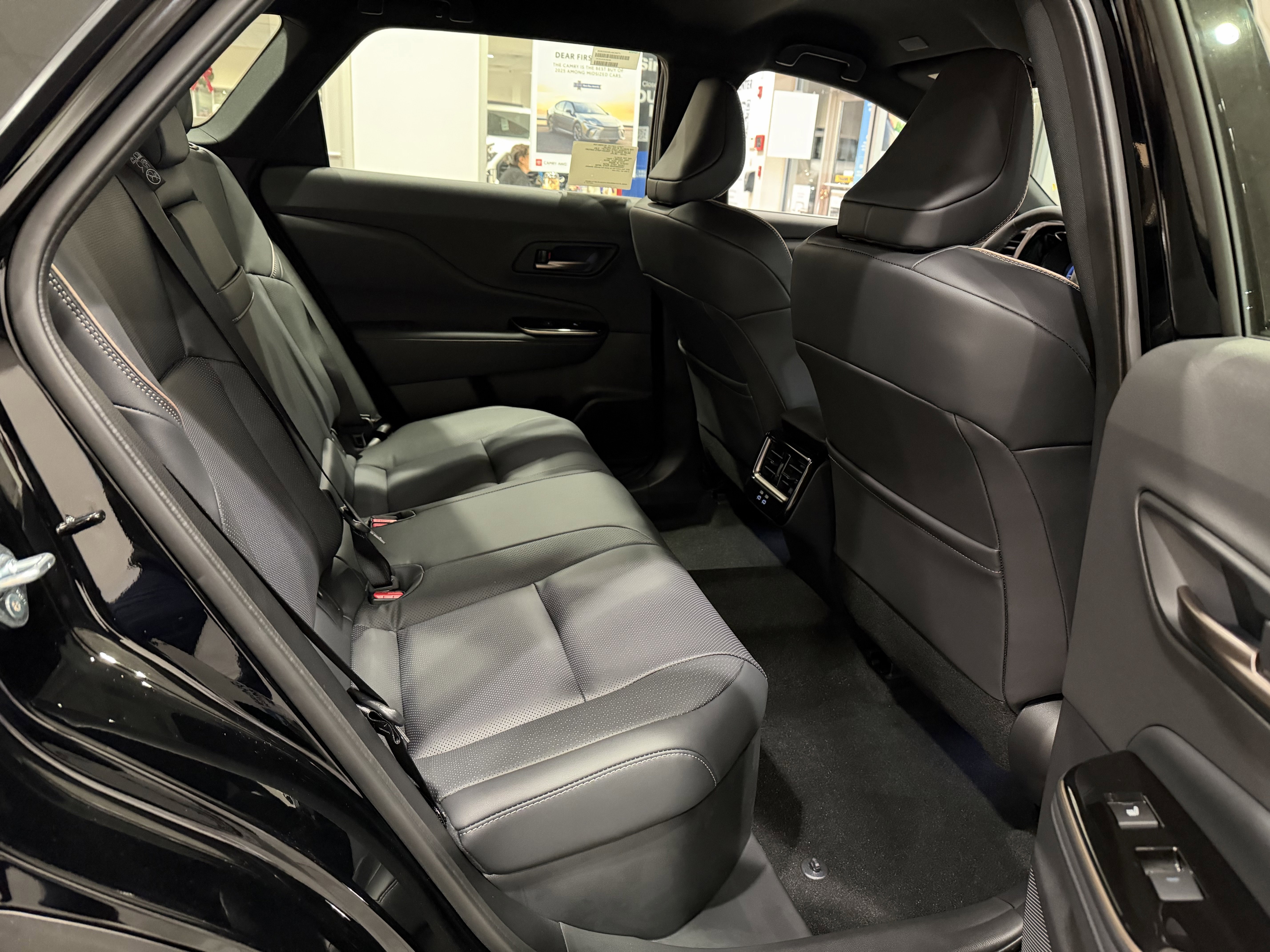 2025 Toyota Crown Signia XLE - Photo 39