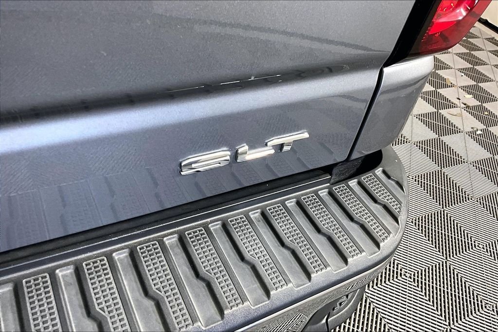 Used 2020 Gray GMC SLT image 21