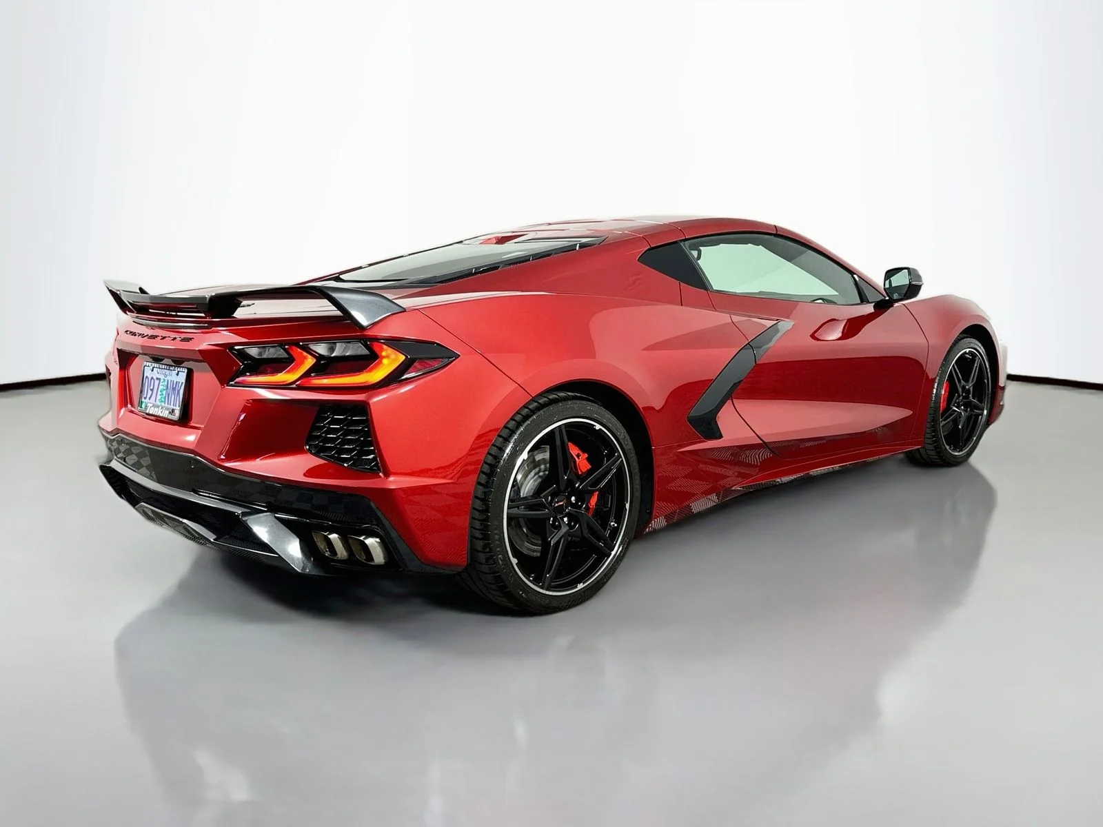 Used 2022 Red Mist Metallic Tintcoat Chevrolet Stingray image 11