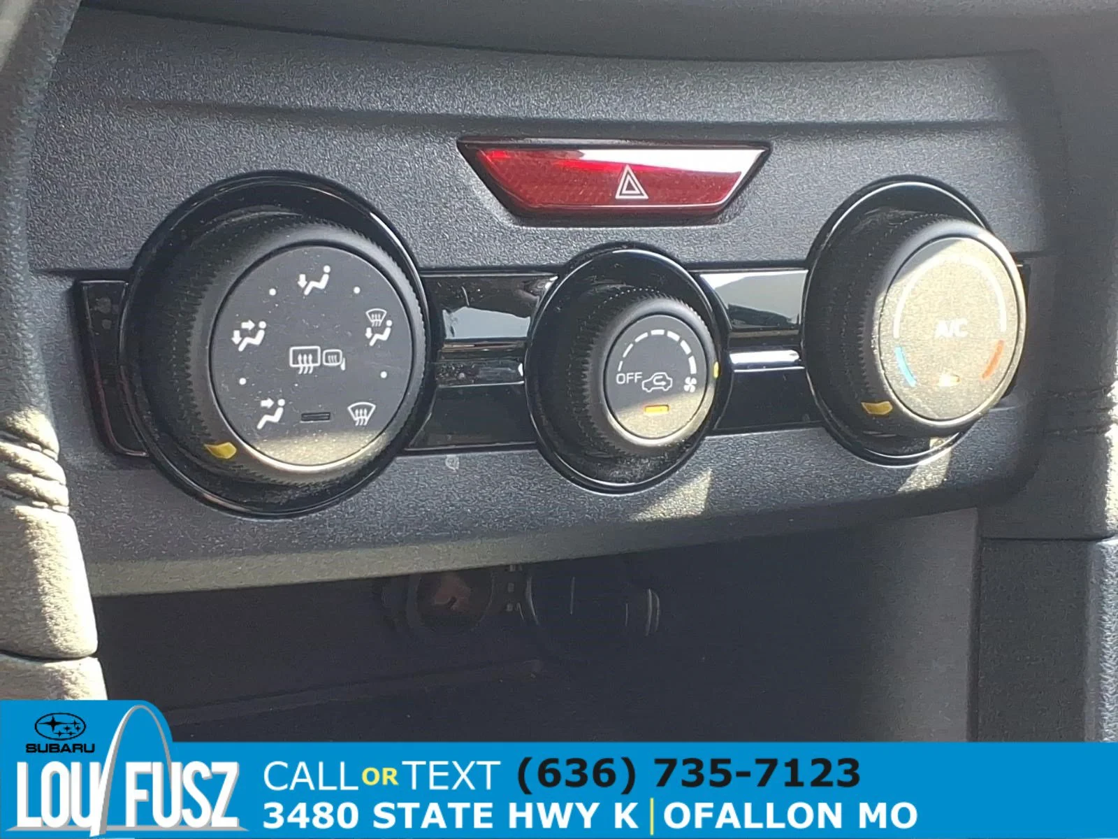 Used 2019 Dark Gray Metallic Subaru Premium image 14